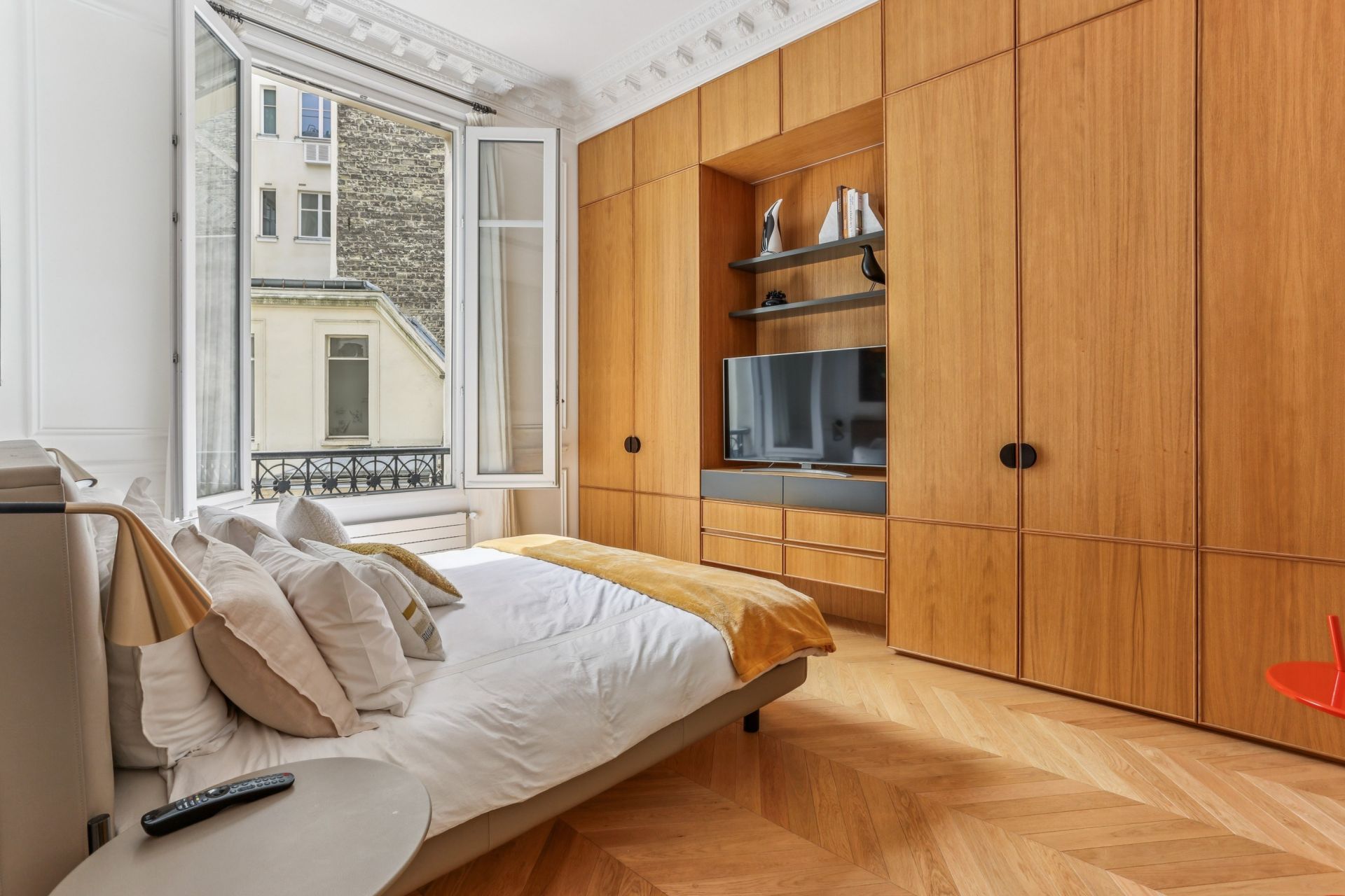 luxury apartment 4 Rooms for sale on PARIS (75008)
