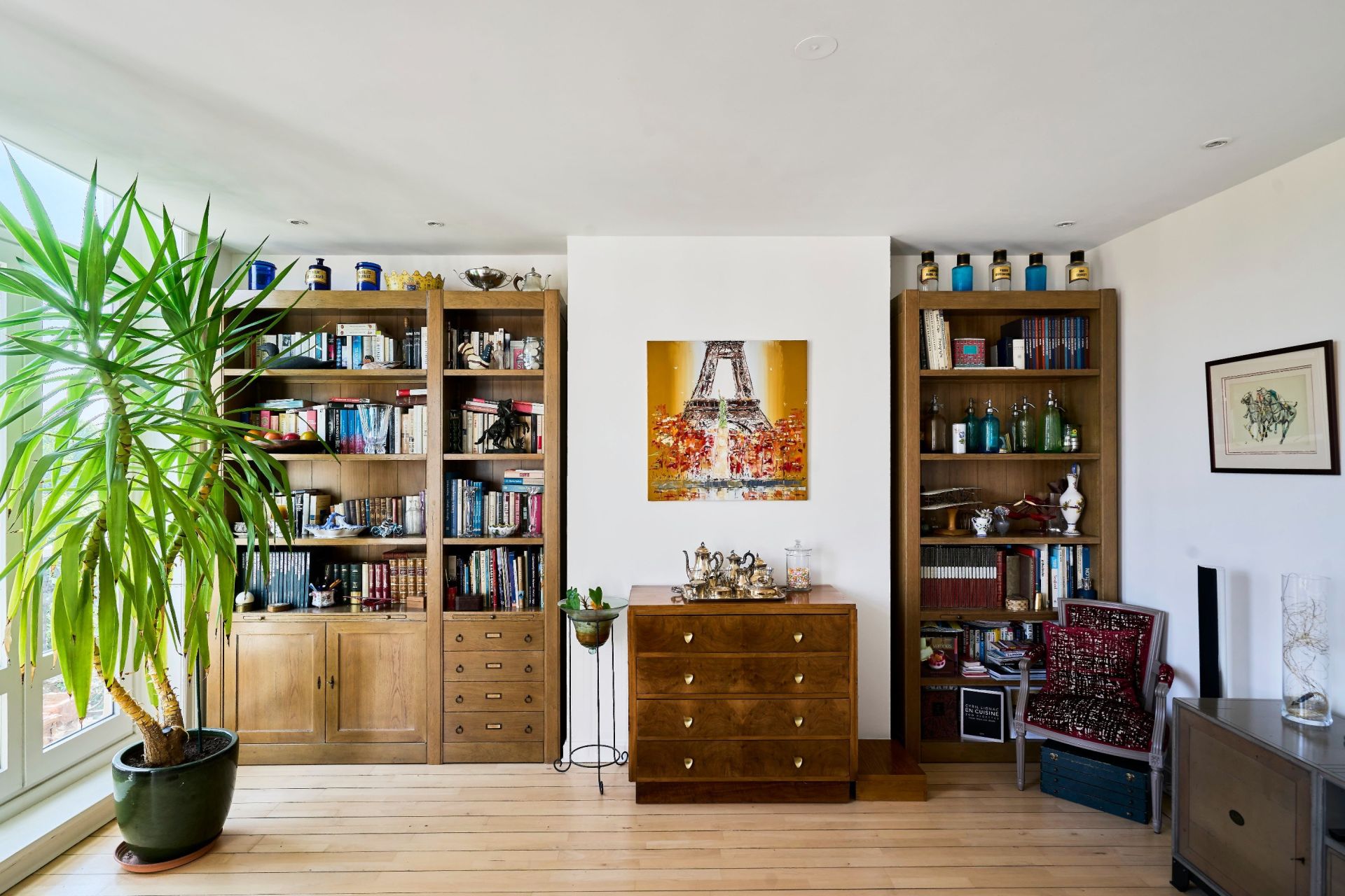 luxury apartment 6 Rooms for sale on LILLE (59000)