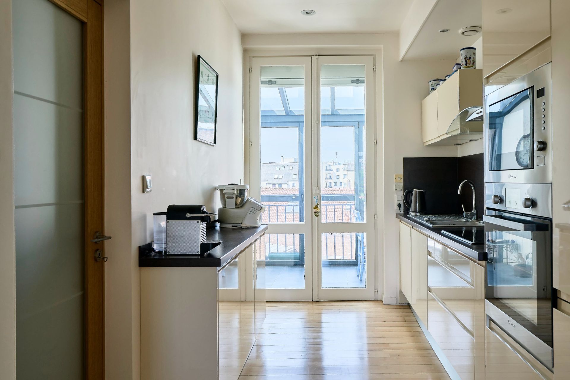 luxury apartment 6 Rooms for sale on LILLE (59000)