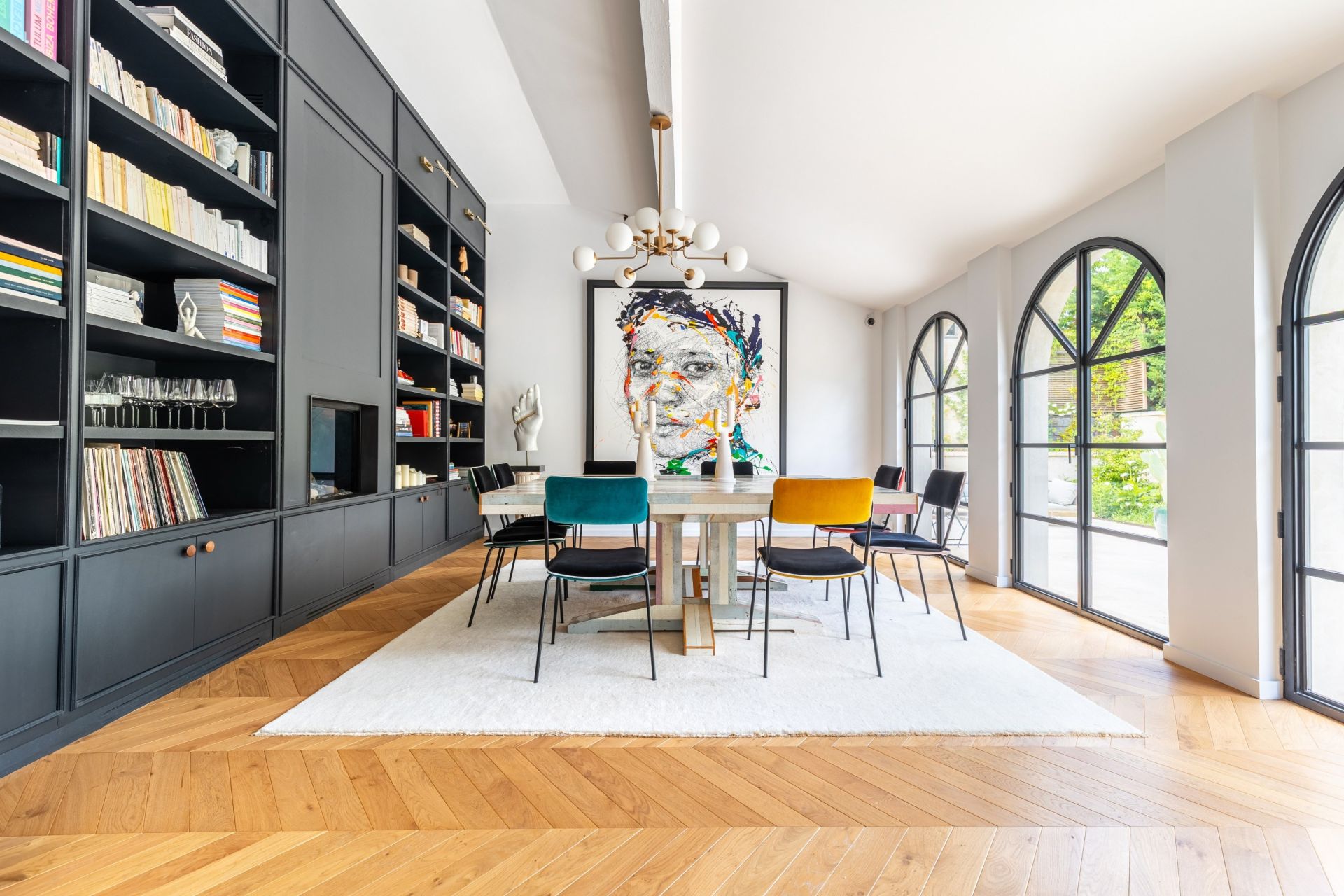 luxury property 12 Rooms for sale on BORDEAUX (33000)