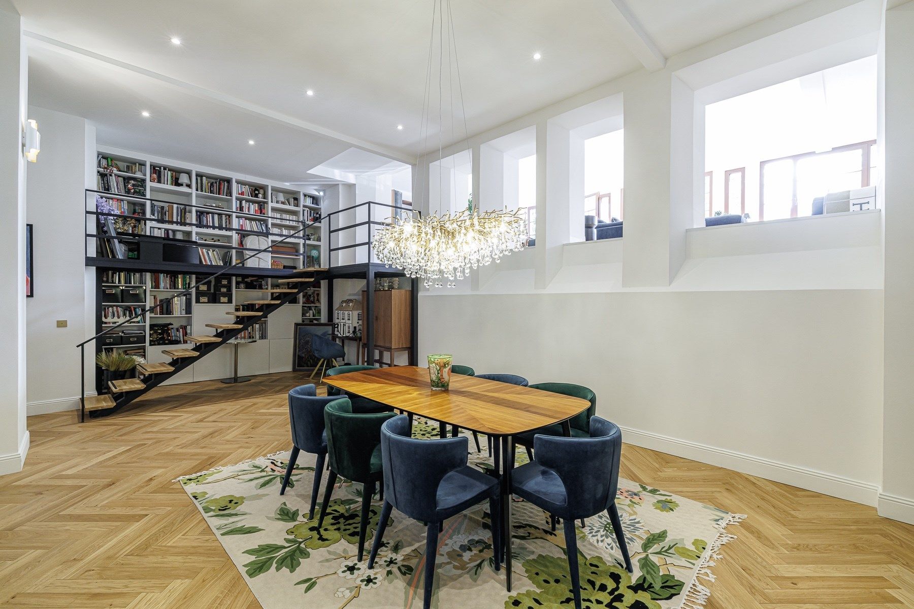 luxury apartment 4 Rooms for sale on NICE (06000)