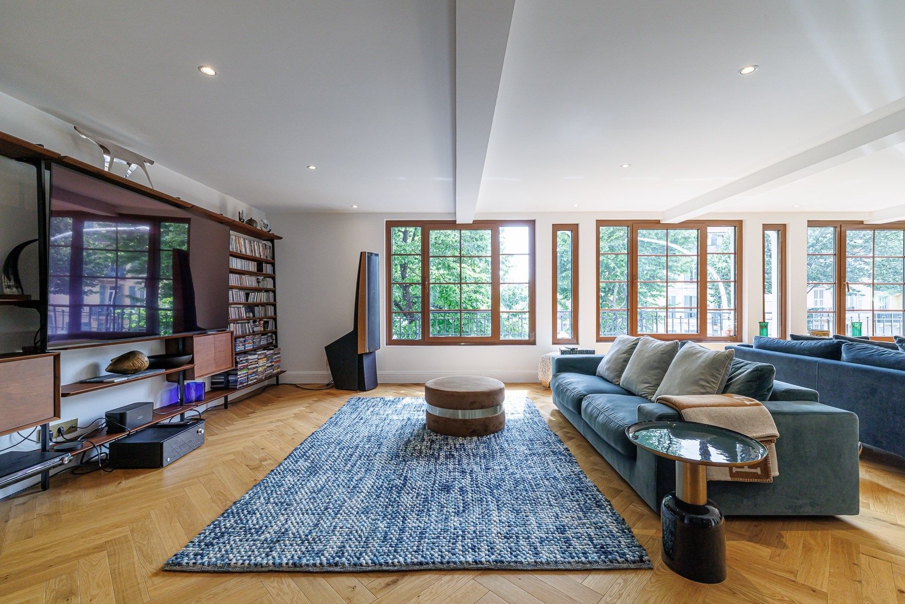 luxury apartment 4 Rooms for sale on NICE (06000)