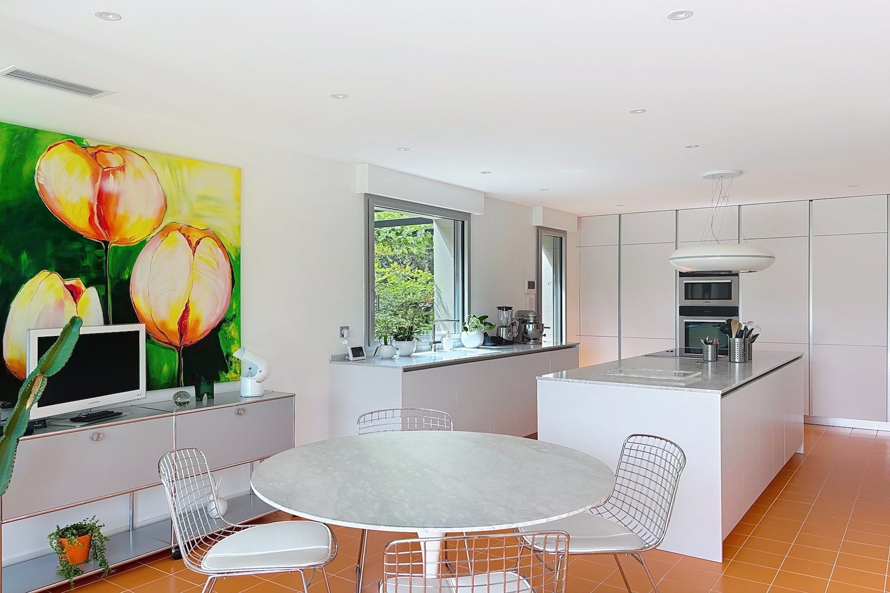 luxury property 8 Rooms for sale on UZES (30700)