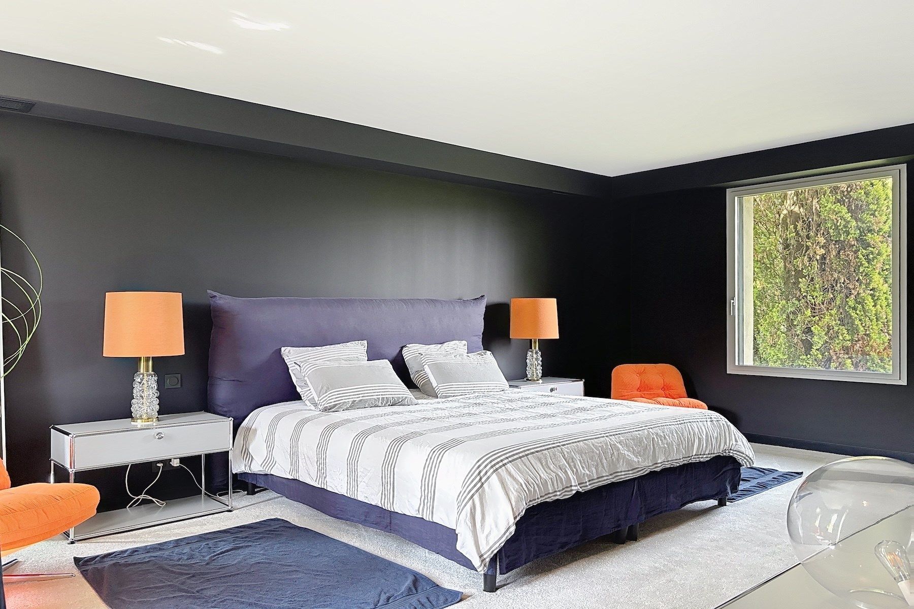luxury property 8 Rooms for sale on UZES (30700)