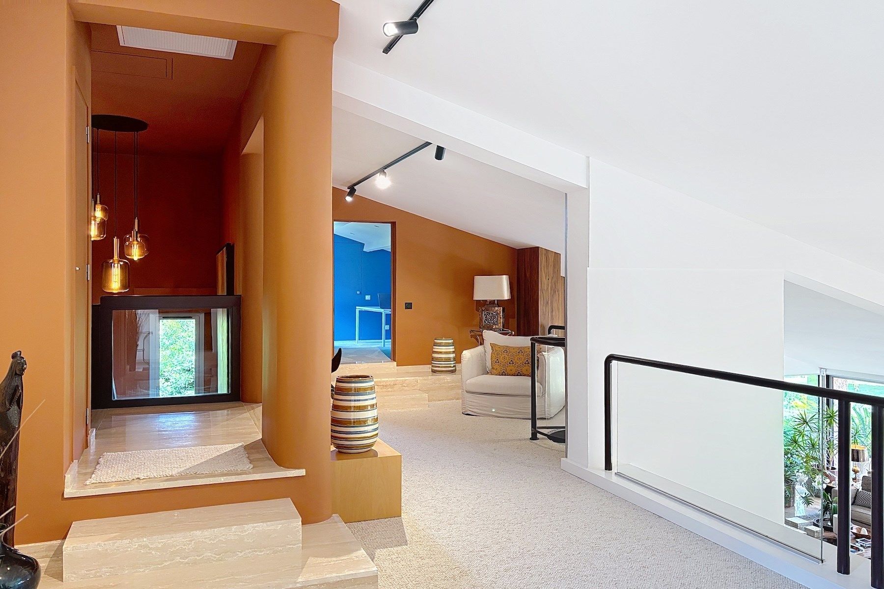 luxury property 8 Rooms for sale on UZES (30700)