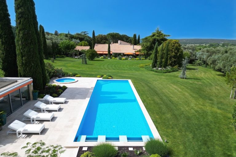 propriété de luxe 8 Pièces en vente sur UZES (30700)