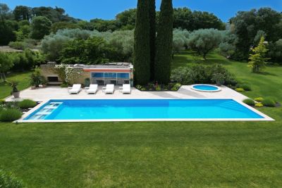 Vente Propriété de luxe Uzès 8 Pièces 520 m²