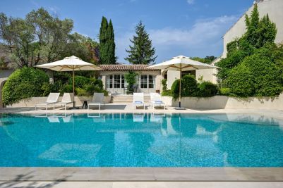 Rental Bastide Aix-en-Provence 7 Rooms 390 m²