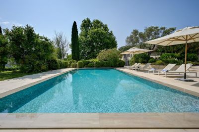 Rental Bastide Aix-en-Provence 7 Rooms 390 m²