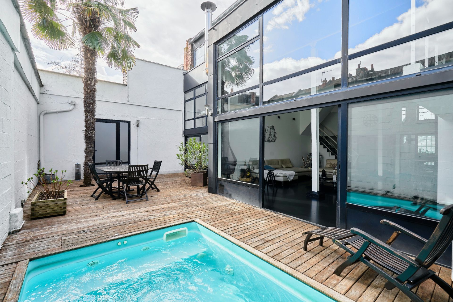 luxury house 9 Rooms for sale on LAMBERSART (59130)