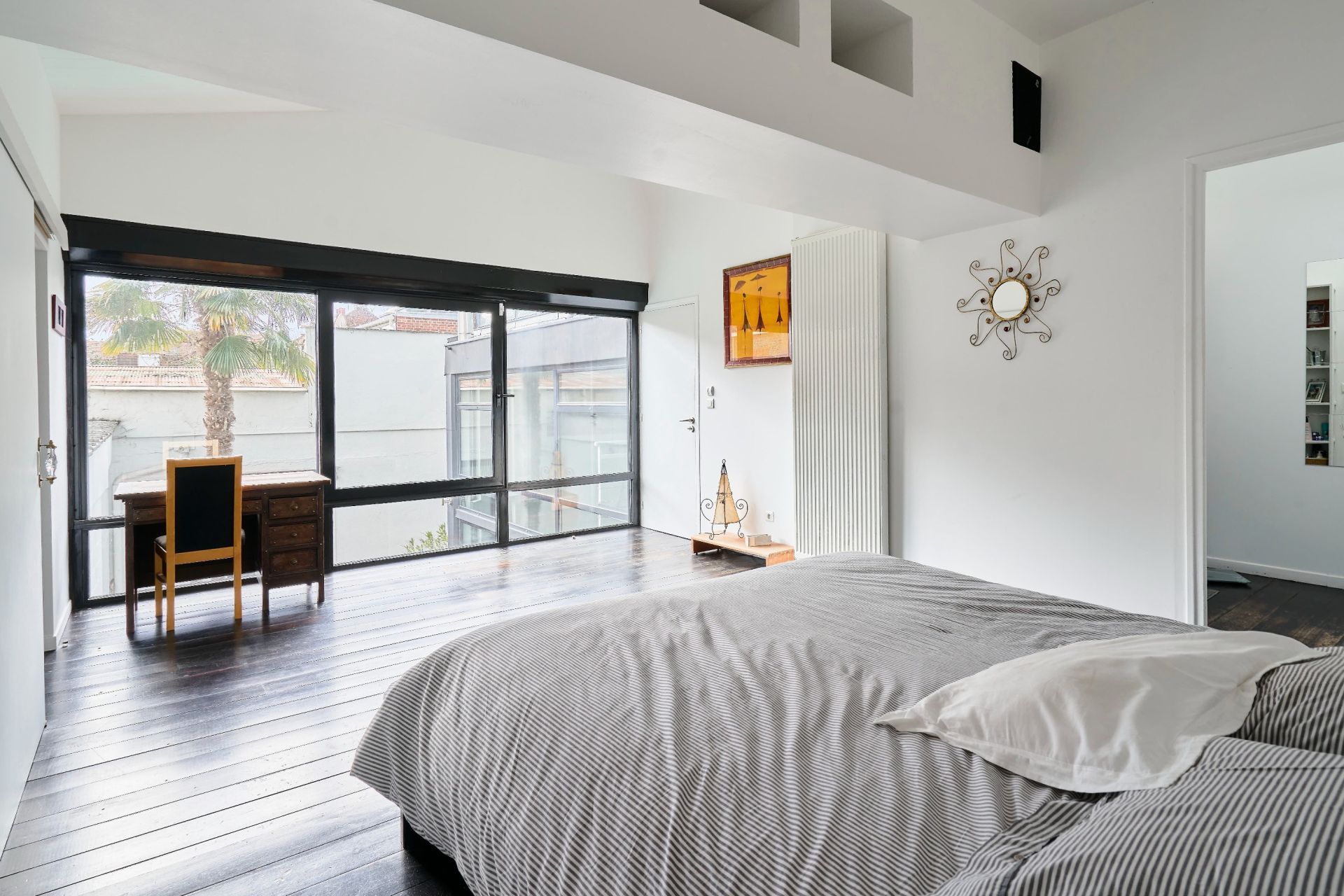 luxury apartment 9 Rooms for sale on LAMBERSART (59130)