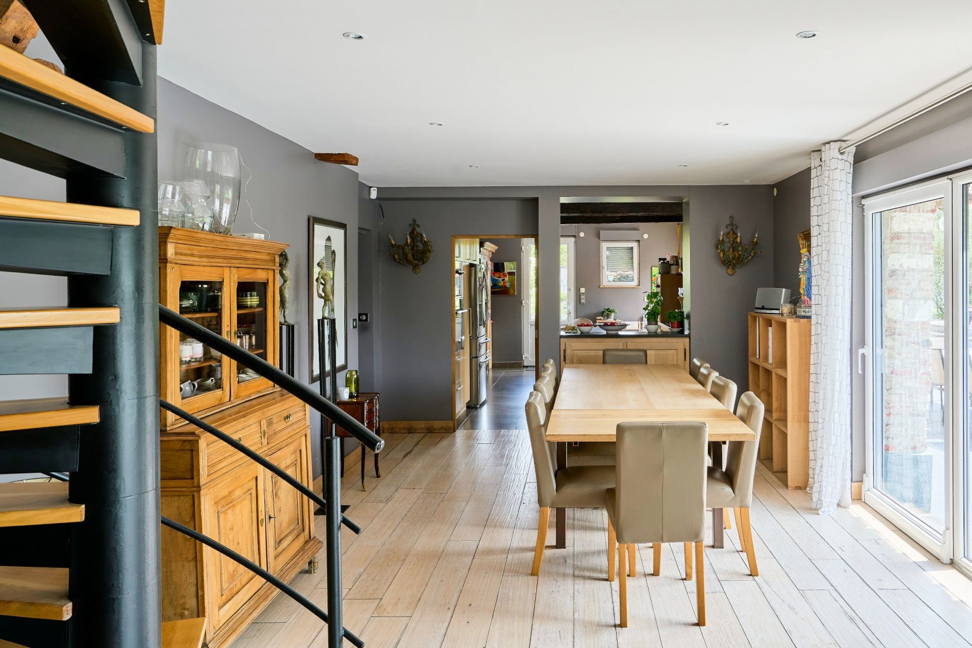 luxury house 13 Rooms for sale on BONDUES (59910)