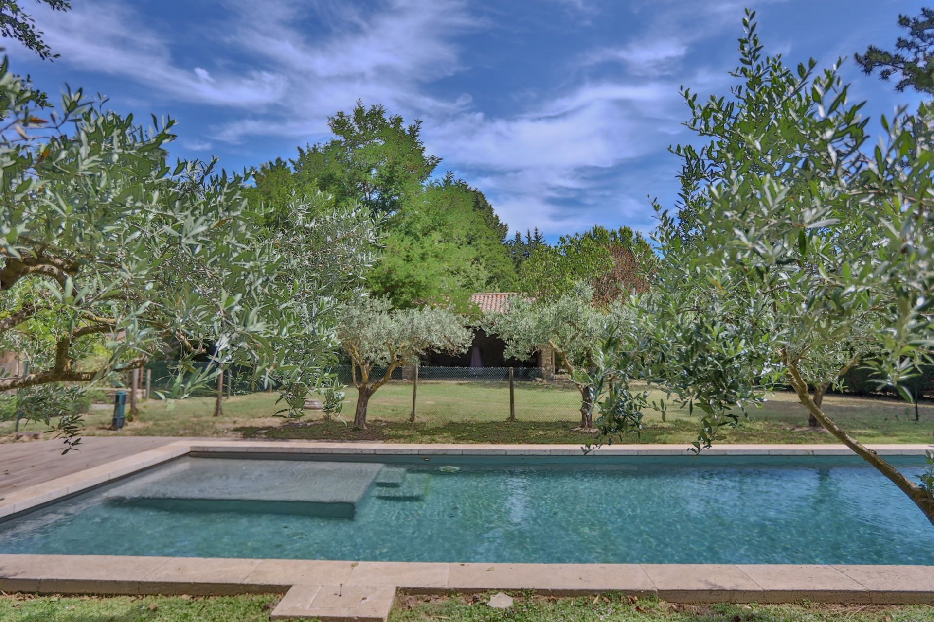 maison de luxe 7 Pièces en vente sur SAUMANE DE VAUCLUSE (84800)