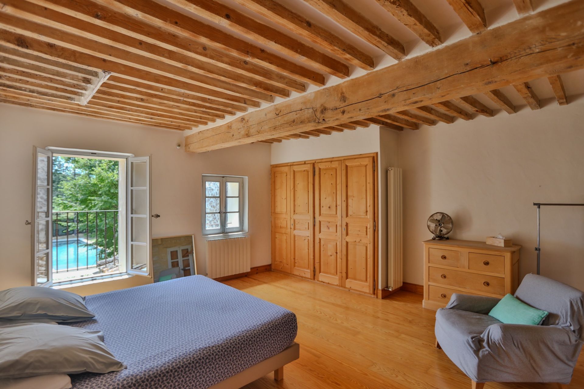 maison de luxe 7 Pièces en vente sur SAUMANE DE VAUCLUSE (84800)