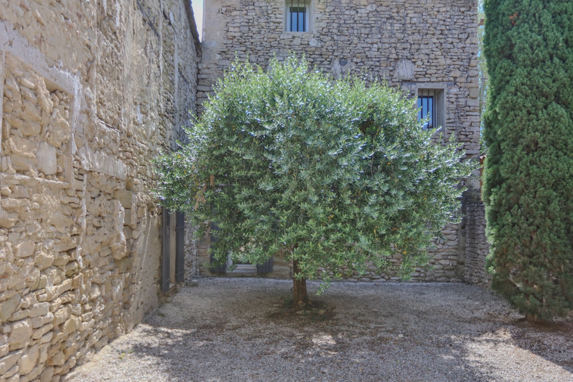 maison de luxe 7 Pièces en vente sur SAUMANE DE VAUCLUSE (84800)