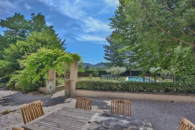 Vente Maison de luxe Saumane-de-Vaucluse 7 Pièces 230 m²