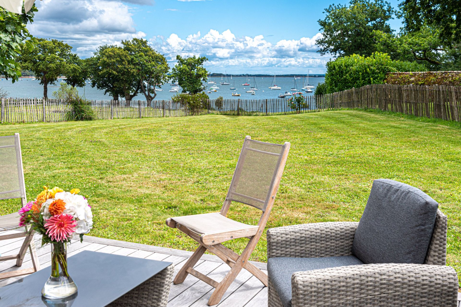 luxury house 7 Rooms for seasonal rent on ARRADON (56610)