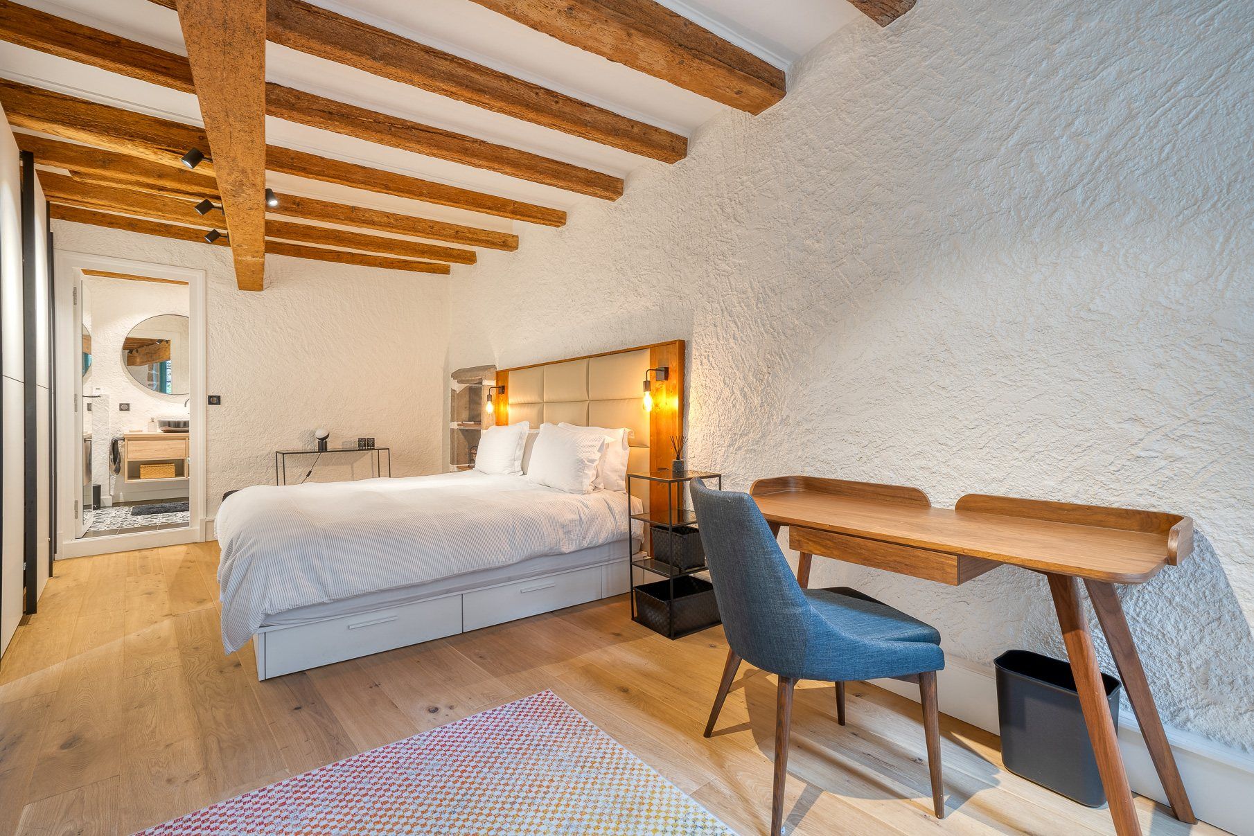 luxury apartment 2 Rooms for sale on ANNECY (74000)