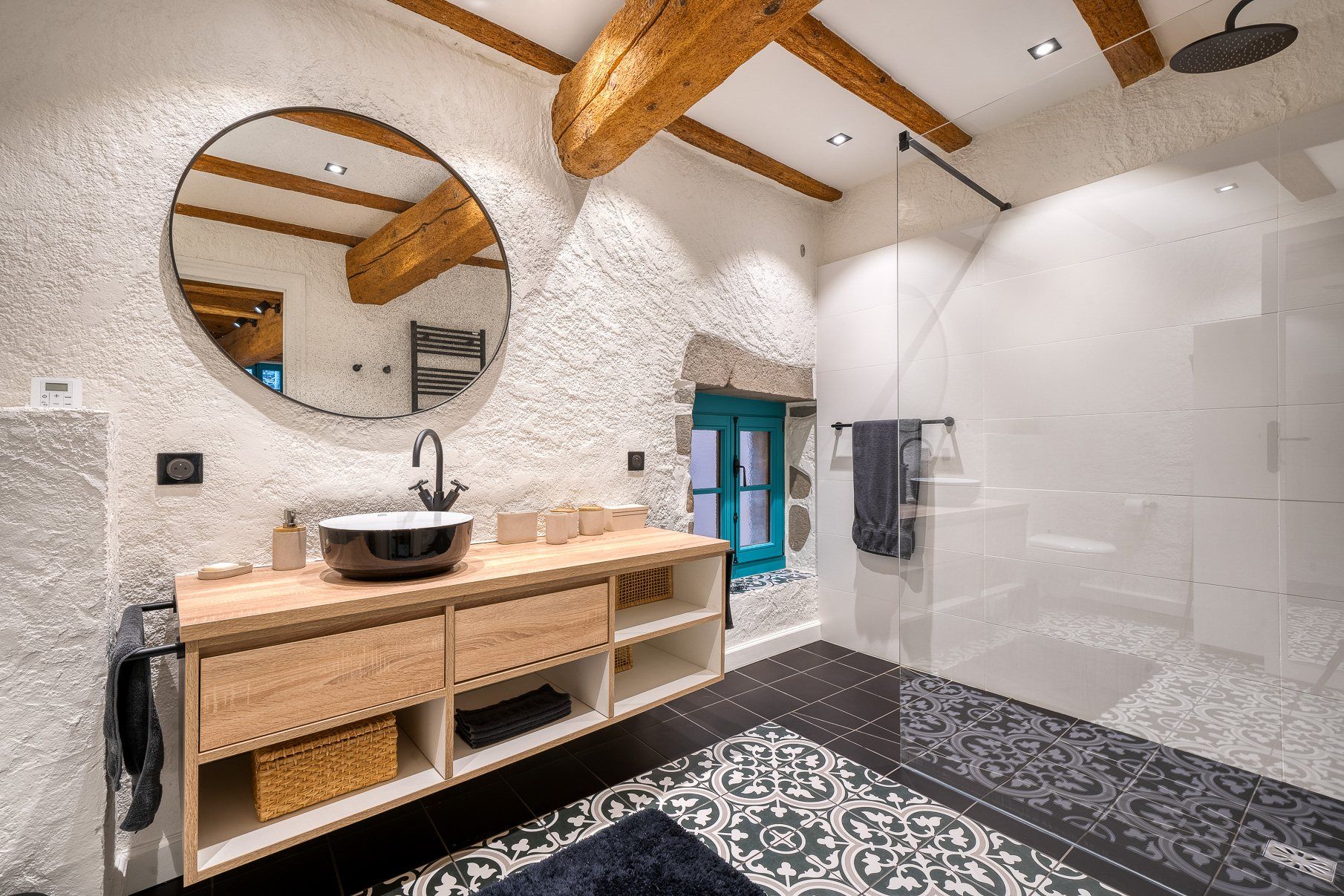 luxury apartment 2 Rooms for sale on ANNECY (74000)