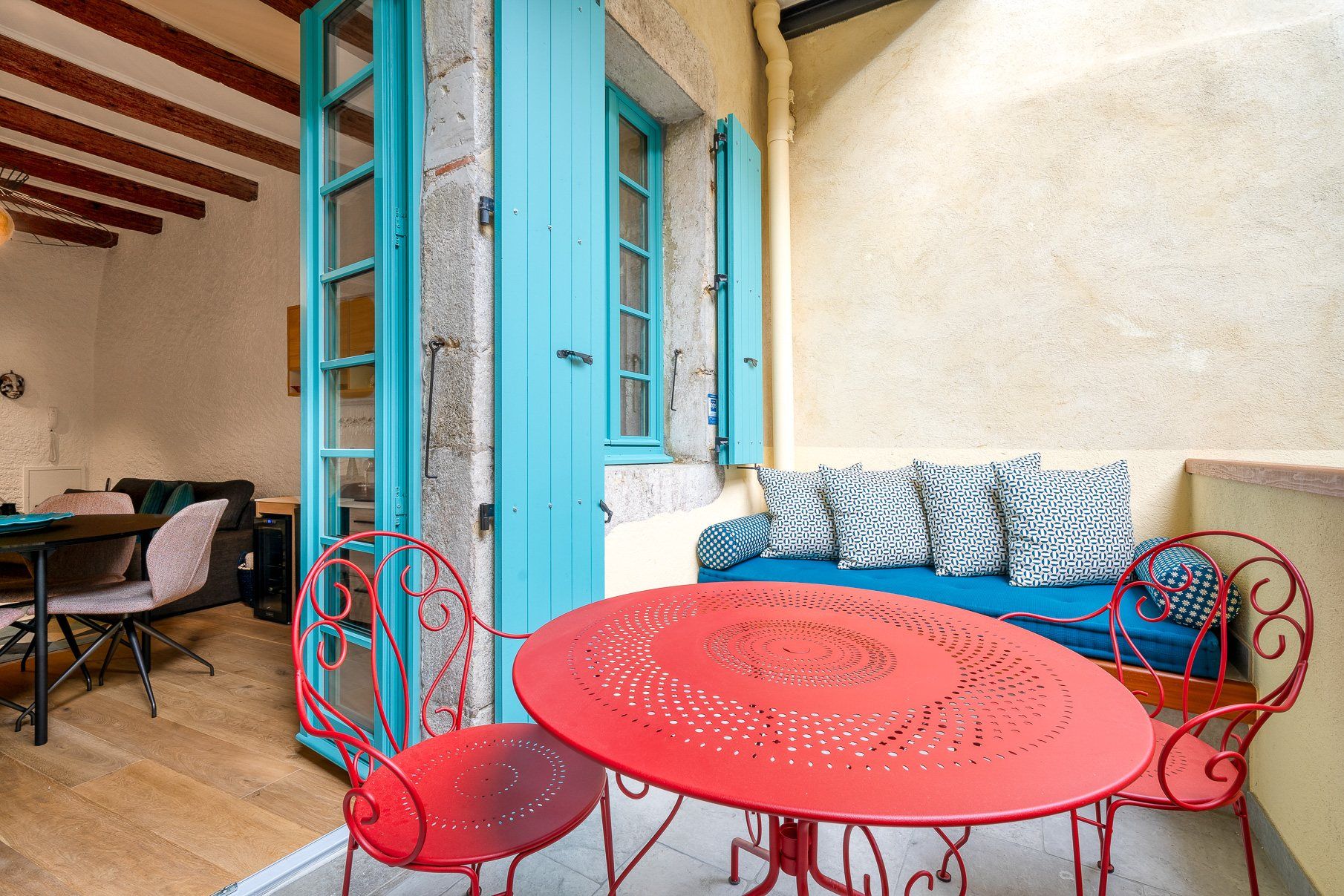 luxury apartment 2 Rooms for sale on ANNECY (74000)