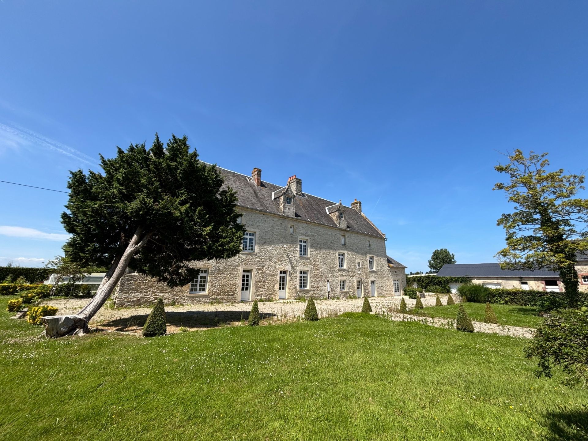 maison de luxe 7 Pièces en vente sur CARENTAN LES MARAIS (50500)