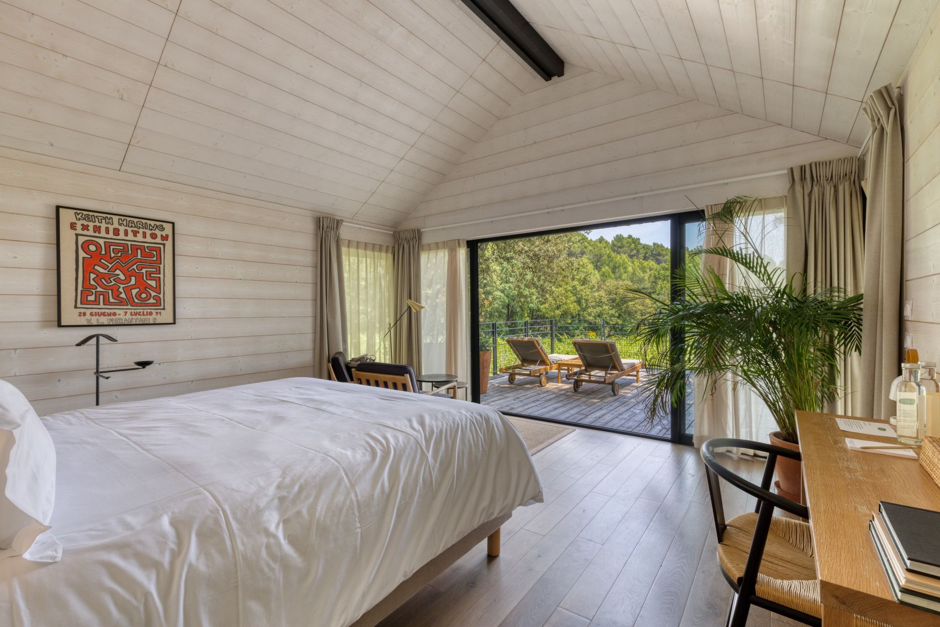 luxury property 8 Rooms for sale on FLAYOSC (83780)