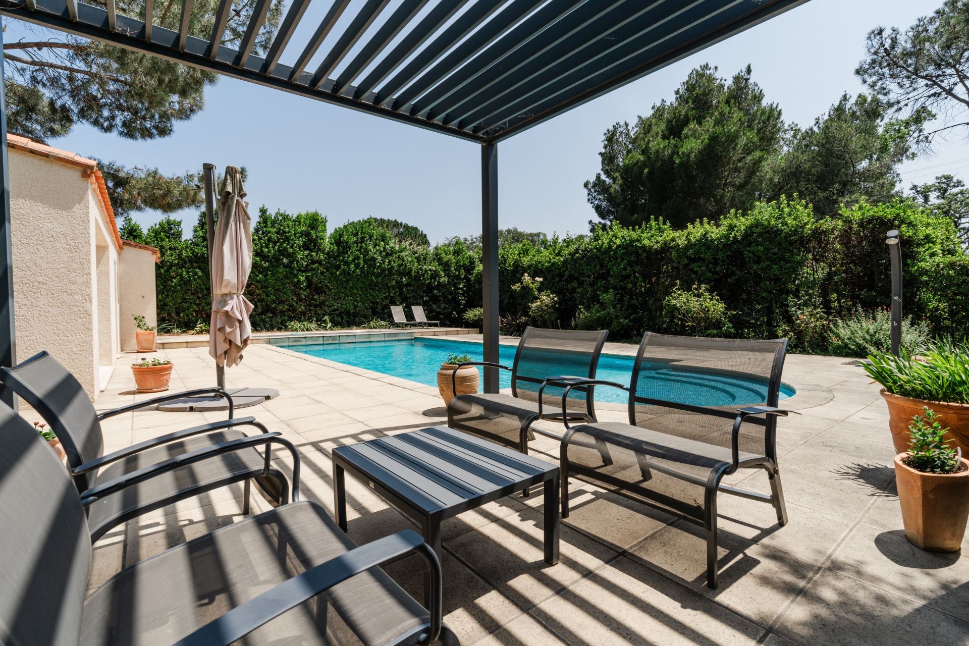 luxury house 10 Rooms for sale on THUIR (66300)