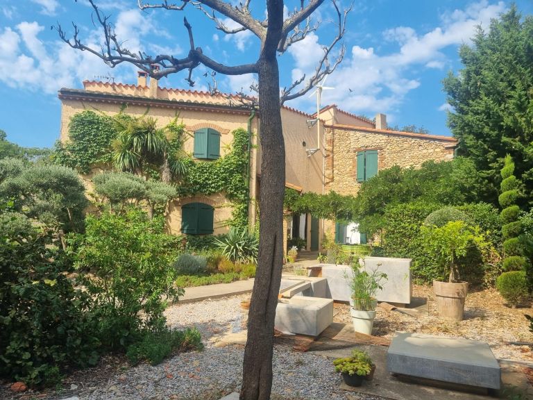 maison de luxe 10 Pièces en vente sur THUIR (66300)