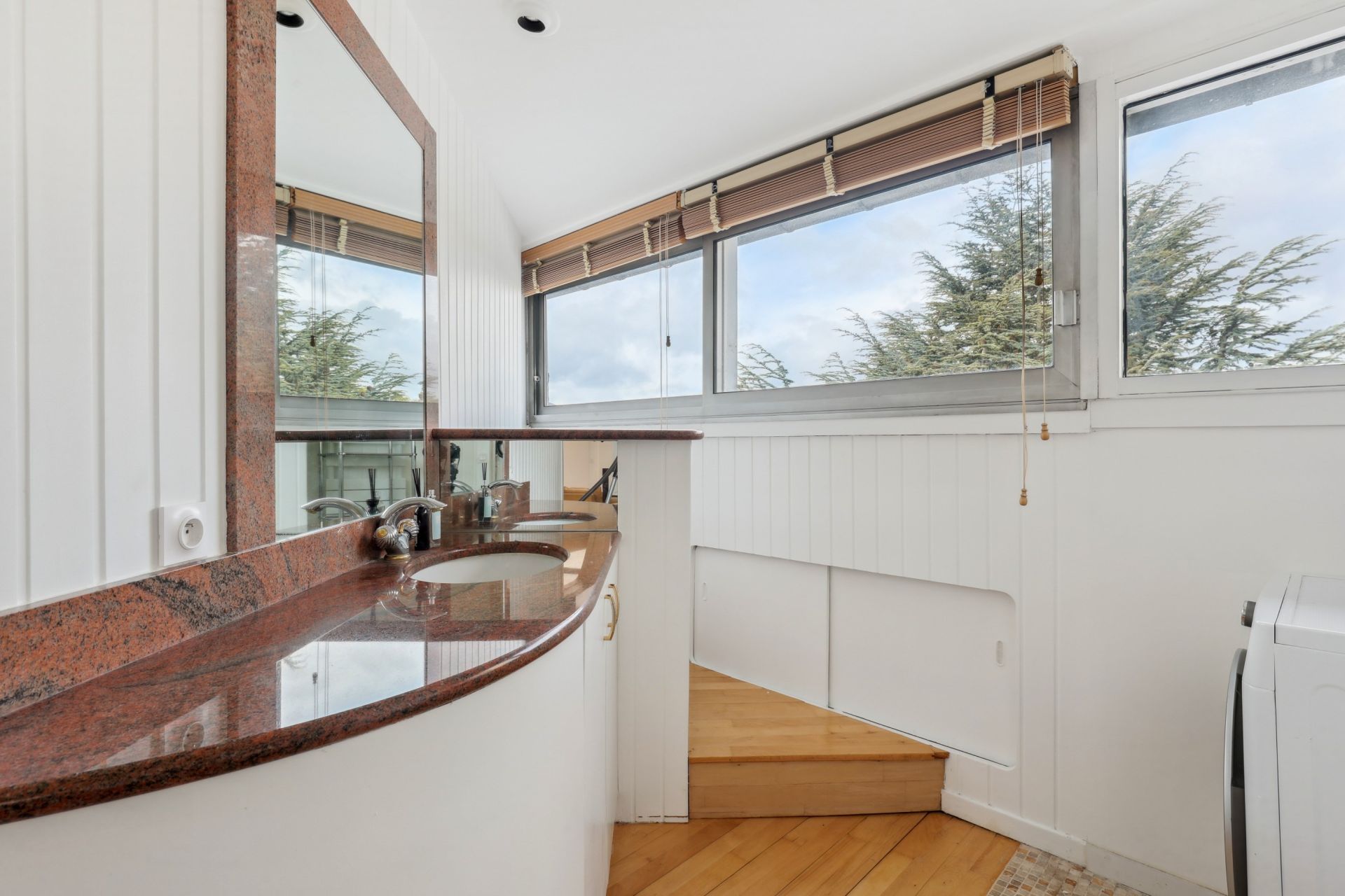 luxury apartment 3 Rooms for sale on BOULOGNE BILLANCOURT (92100)