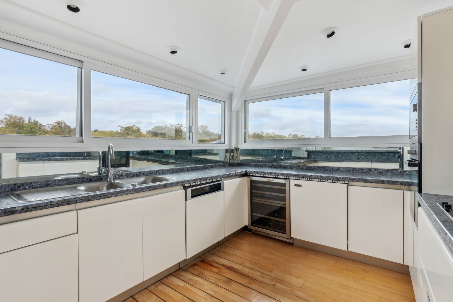 luxury apartment 3 Rooms for sale on BOULOGNE BILLANCOURT (92100)