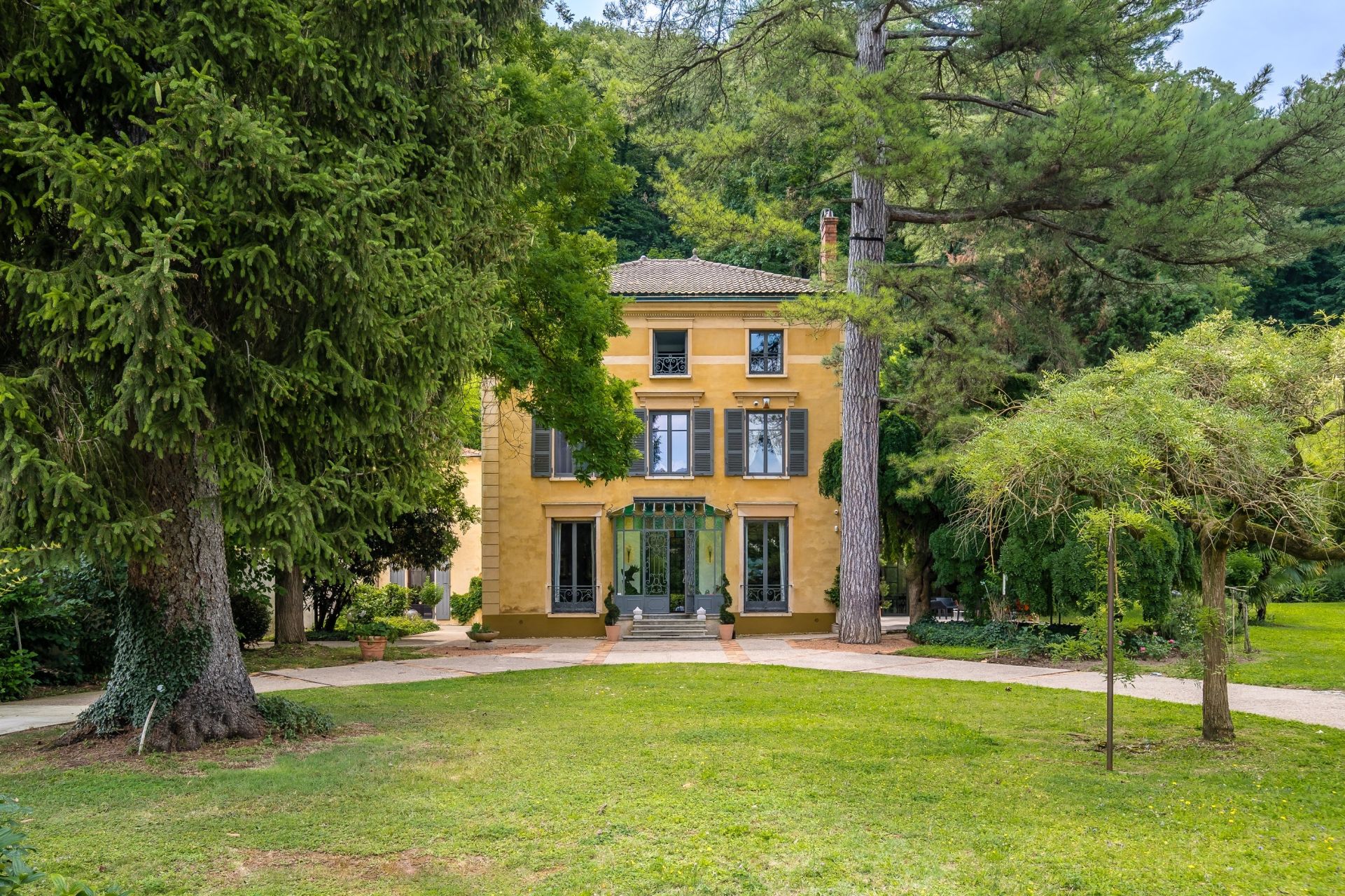 maison de maître 10 Pièces en vente sur CALUIRE ET CUIRE (69300)