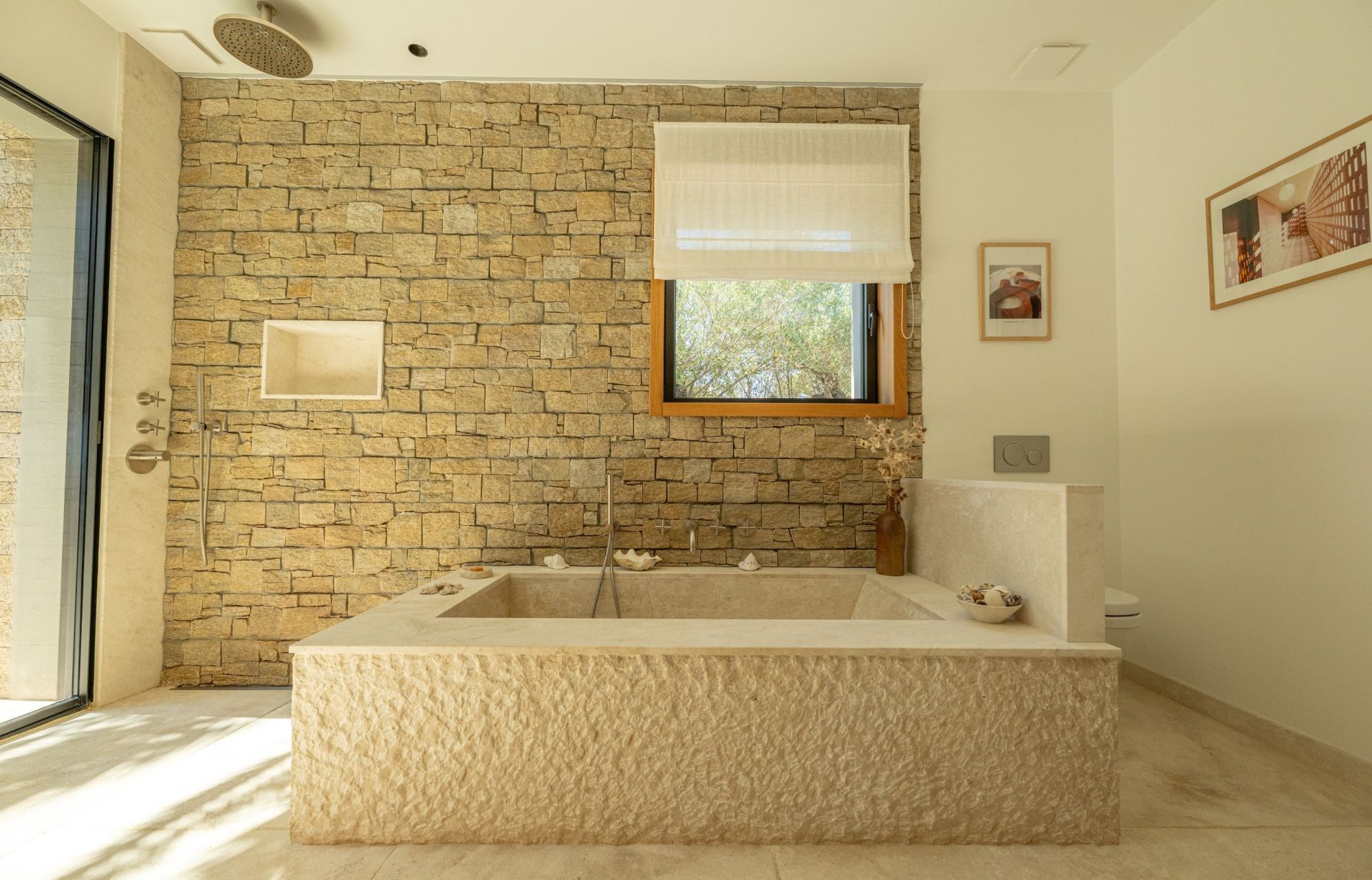 luxury house 12 Rooms for seasonal rent on BONIFACIO (20169)