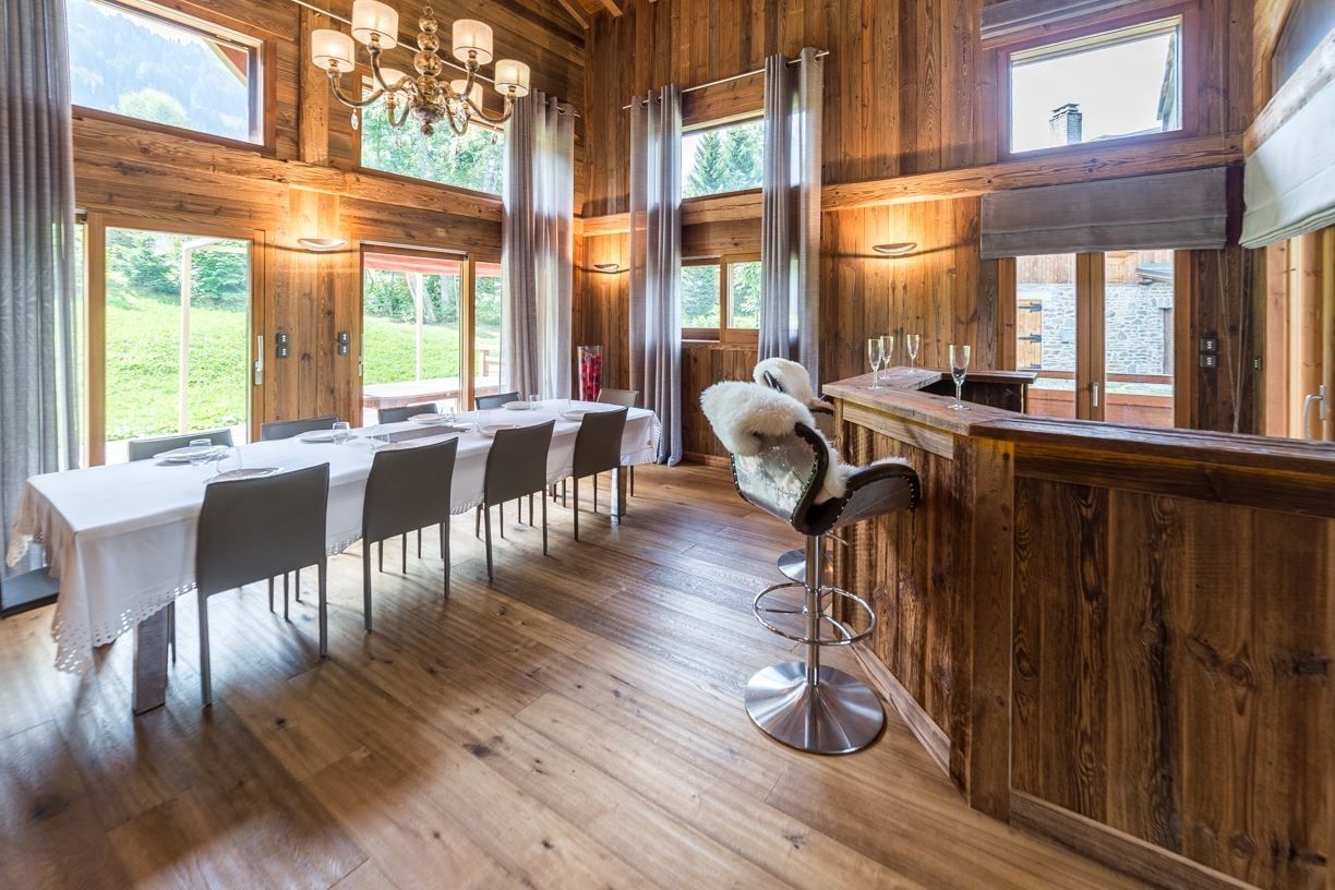 luxury chalet 6 Rooms for seasonal rent on MEGEVE (74120)