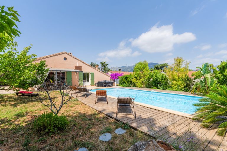 maison de luxe 6 Pièces en vente sur TOULON (83000)