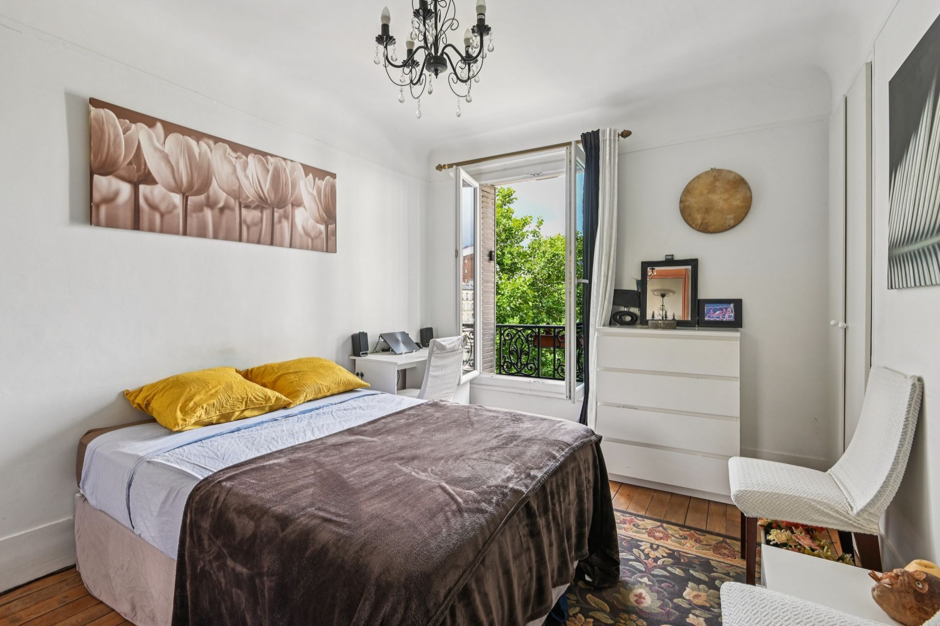 luxury apartment 4 Rooms for sale on PARIS (75016)