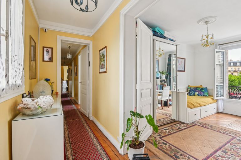 luxury apartment 4 Rooms for sale on PARIS (75016)