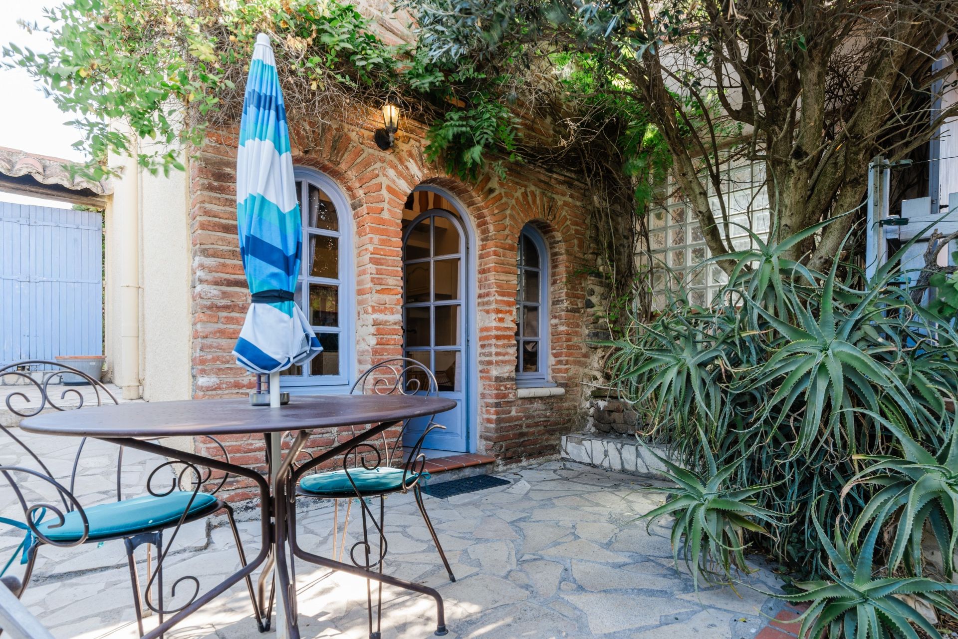 luxury house 11 Rooms for sale on PERPIGNAN (66000)