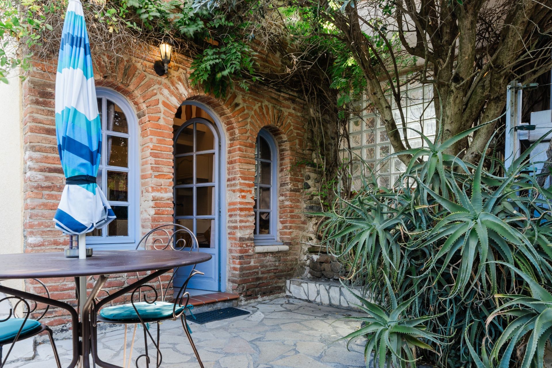 luxury house 11 Rooms for sale on PERPIGNAN (66000)