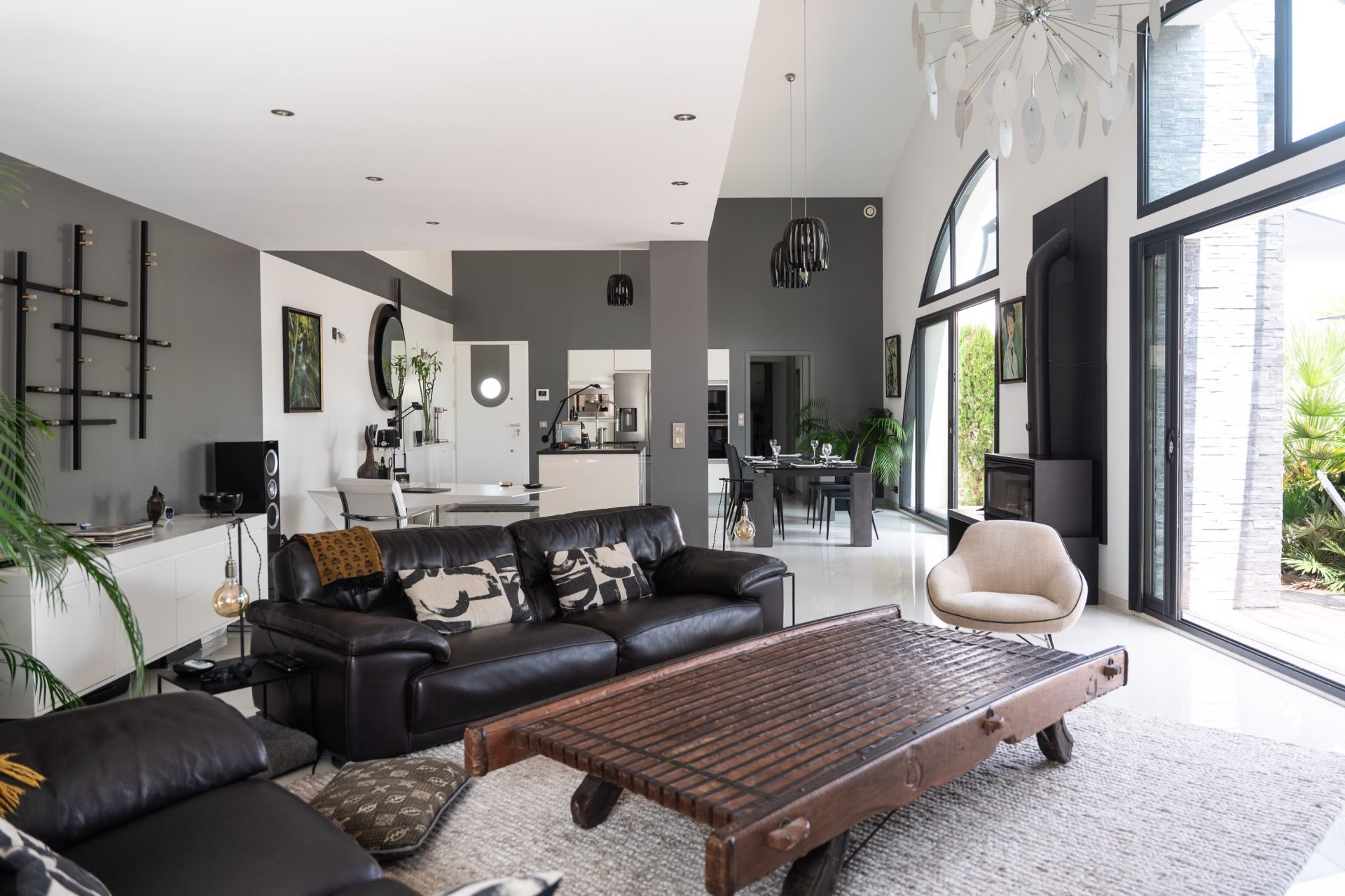 luxury house 5 Rooms for sale on PORT DES BARQUES (17730)