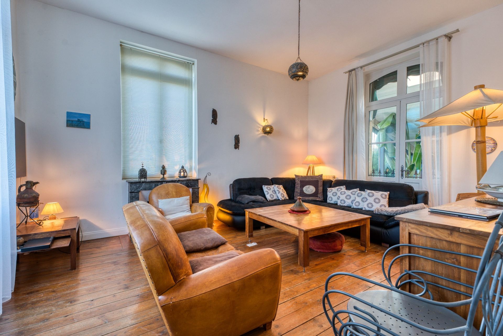 luxury house 10 Rooms for sale on PORT DES BARQUES (17730)