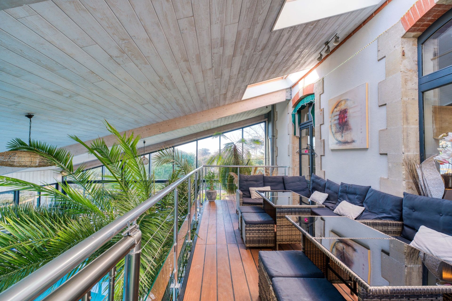 luxury house 10 Rooms for sale on PORT DES BARQUES (17730)