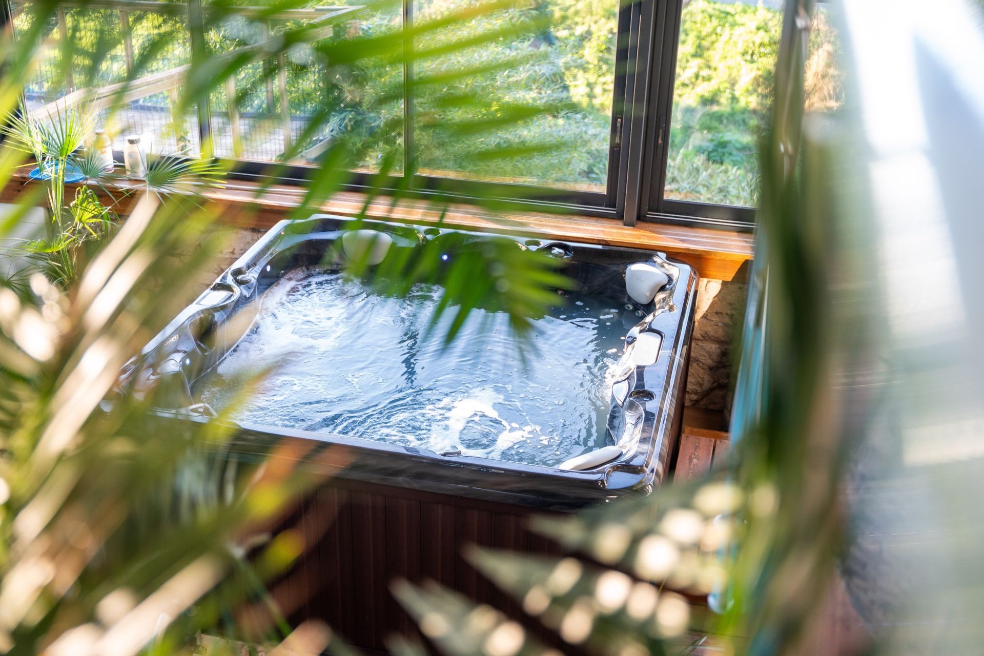 luxury house 10 Rooms for sale on PORT DES BARQUES (17730)