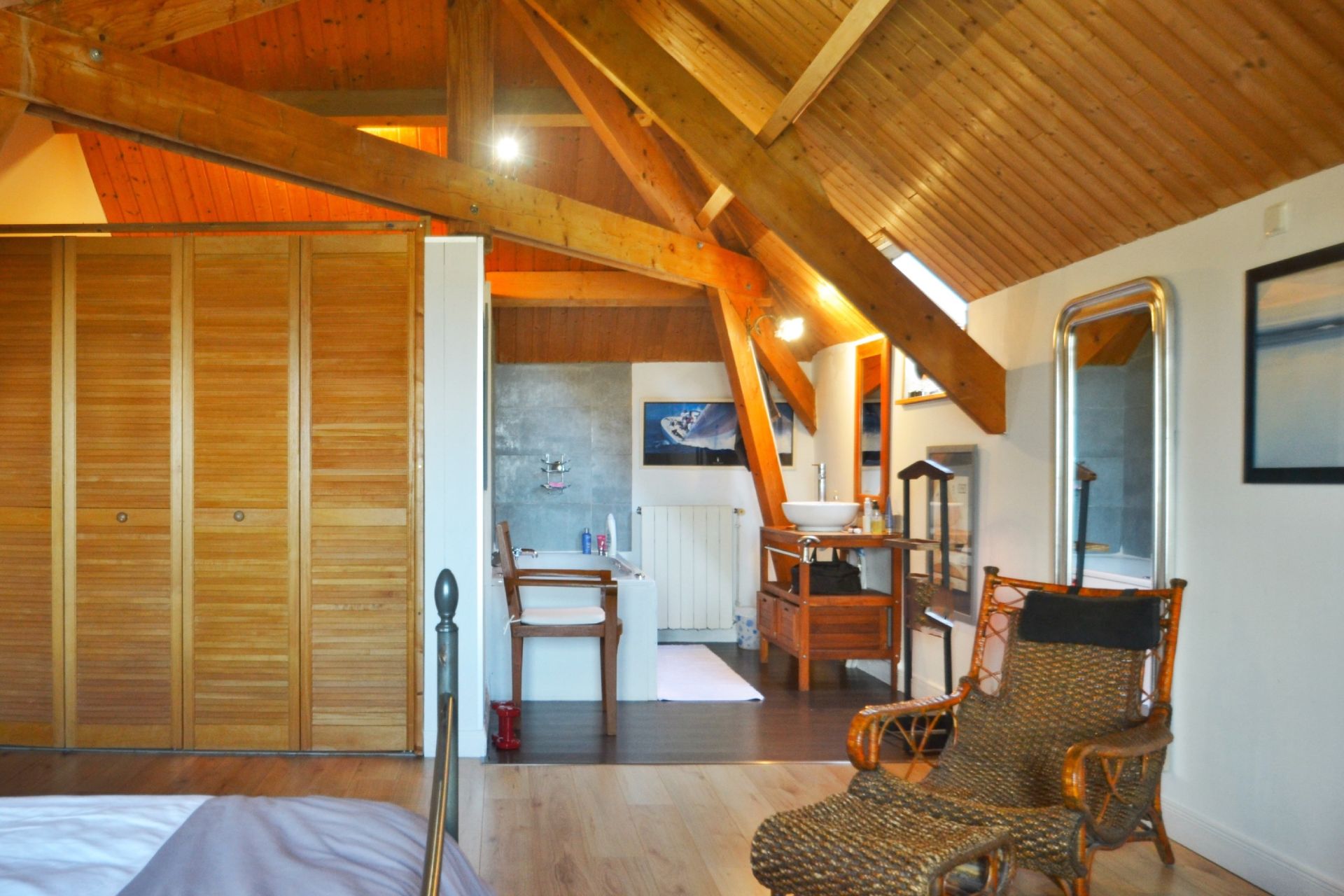 luxury house 10 Rooms for sale on PORT DES BARQUES (17730)