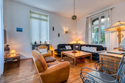 Sale Luxury house Port-des-Barques 10 Rooms 340 m²