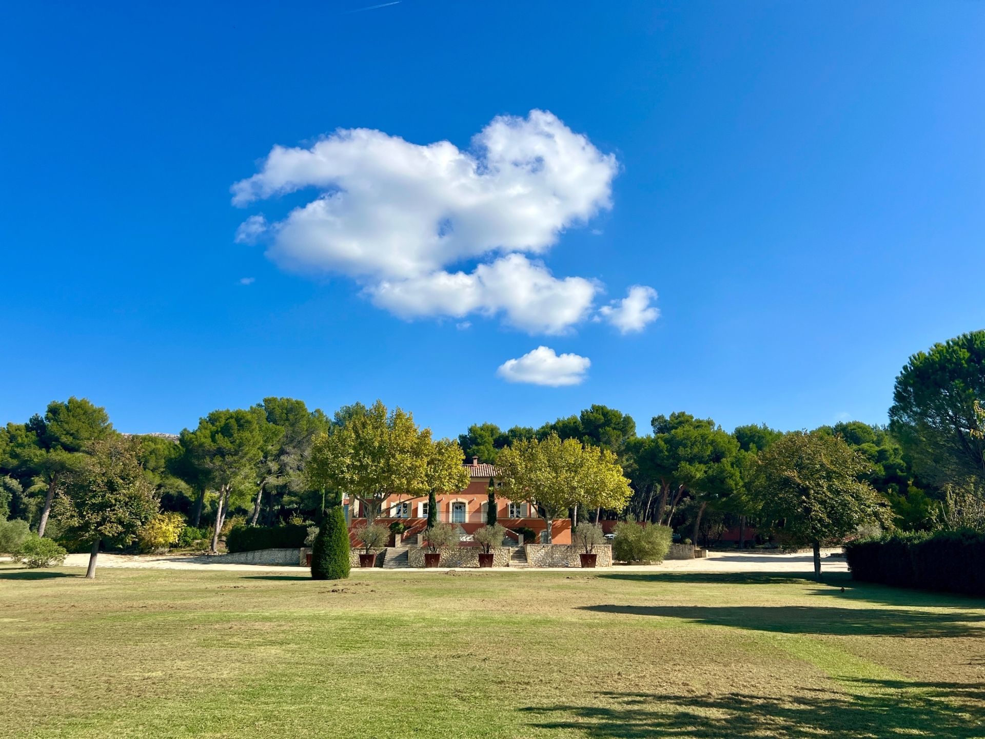 luxury house 11 Rooms for sale on MAUSSANE LES ALPILLES (13520)