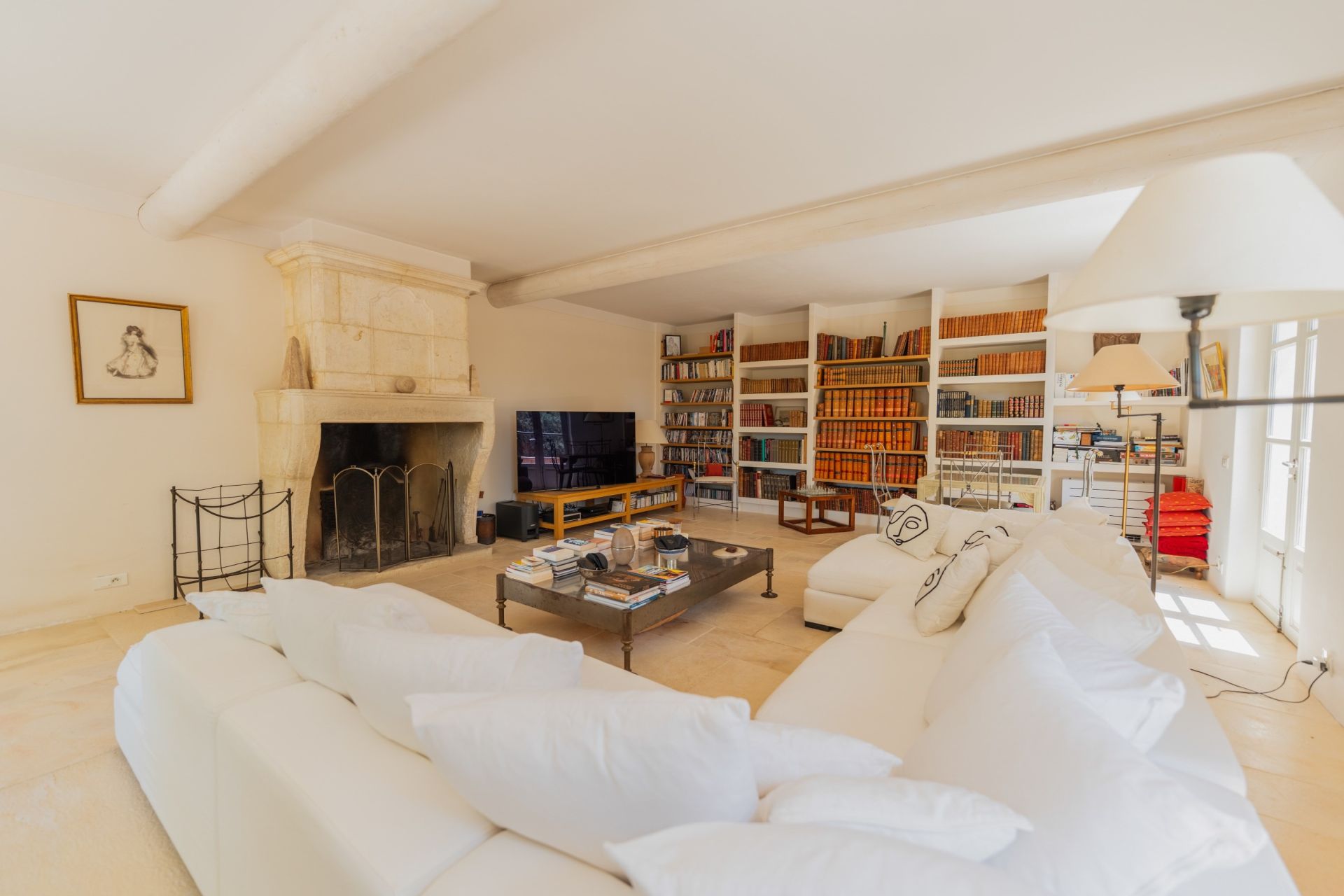 luxury house 11 Rooms for sale on MAUSSANE LES ALPILLES (13520)