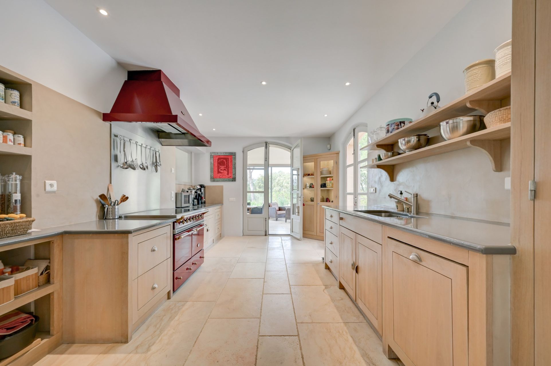 luxury house 11 Rooms for sale on MAUSSANE LES ALPILLES (13520)