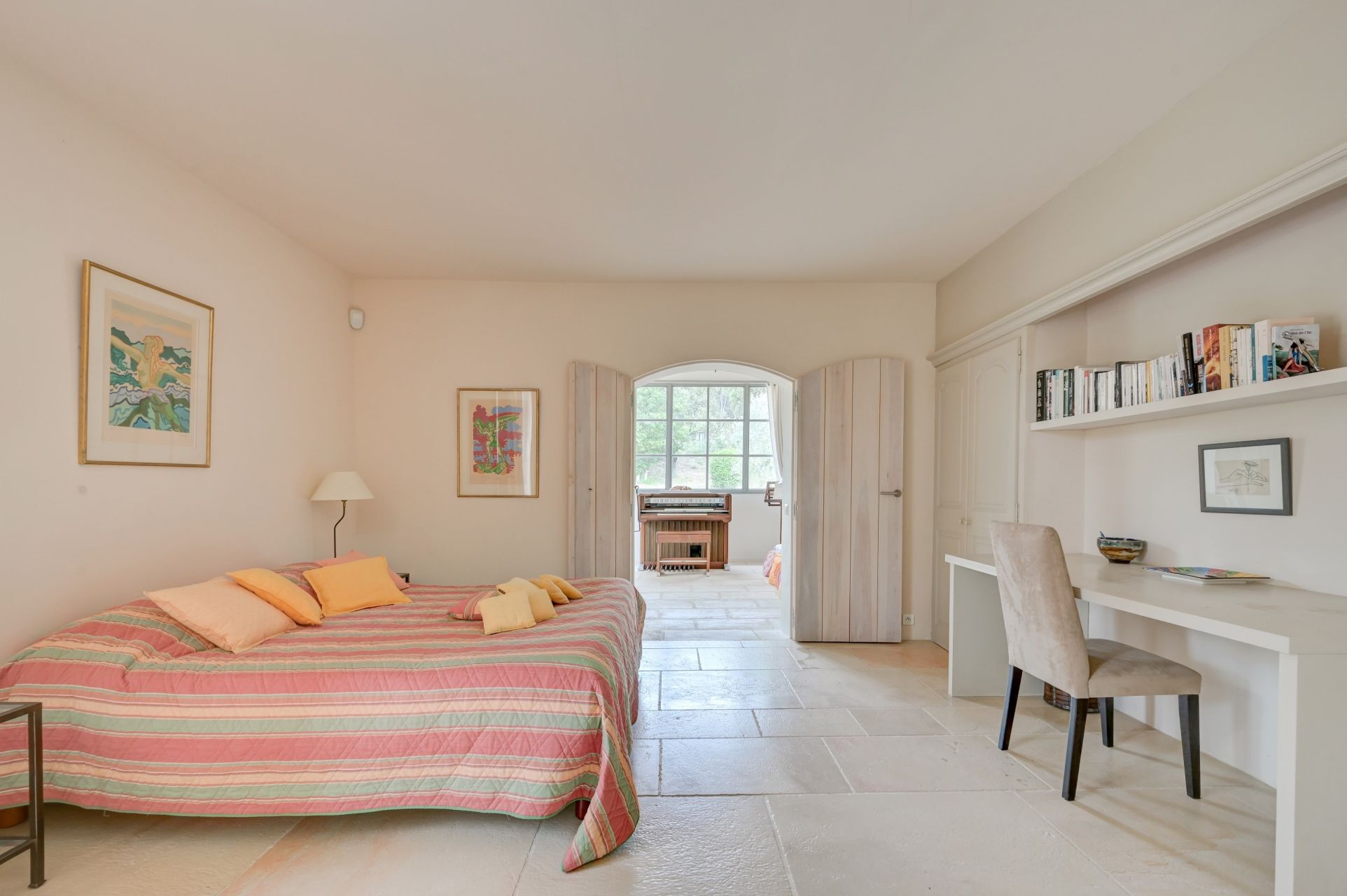 luxury house 11 Rooms for sale on MAUSSANE LES ALPILLES (13520)