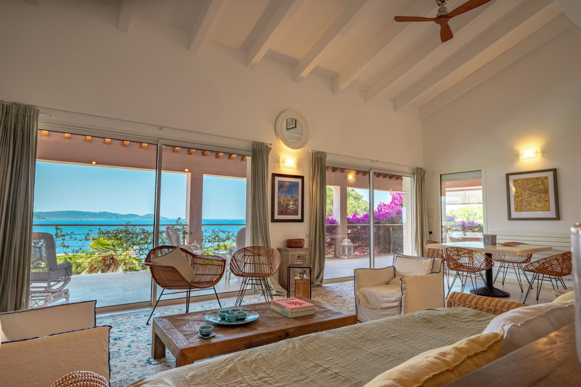 luxury villa 8 Rooms for seasonal rent on AJACCIO (20000)