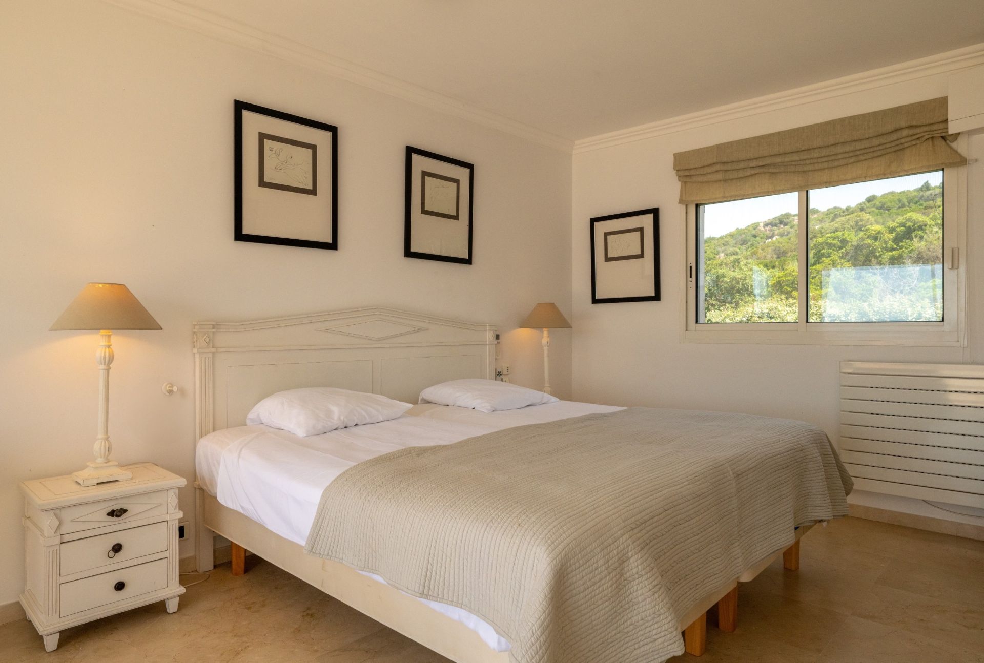 luxury villa 8 Rooms for seasonal rent on AJACCIO (20000)